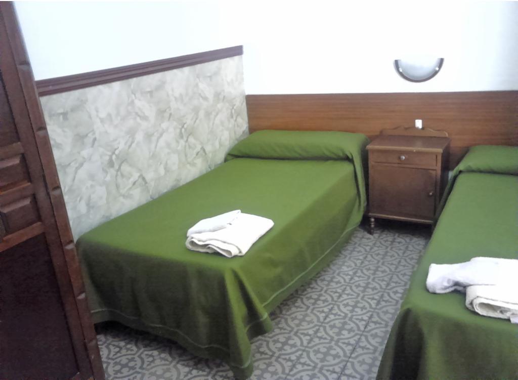 Hostal Union Campana Sevilha Quarto foto